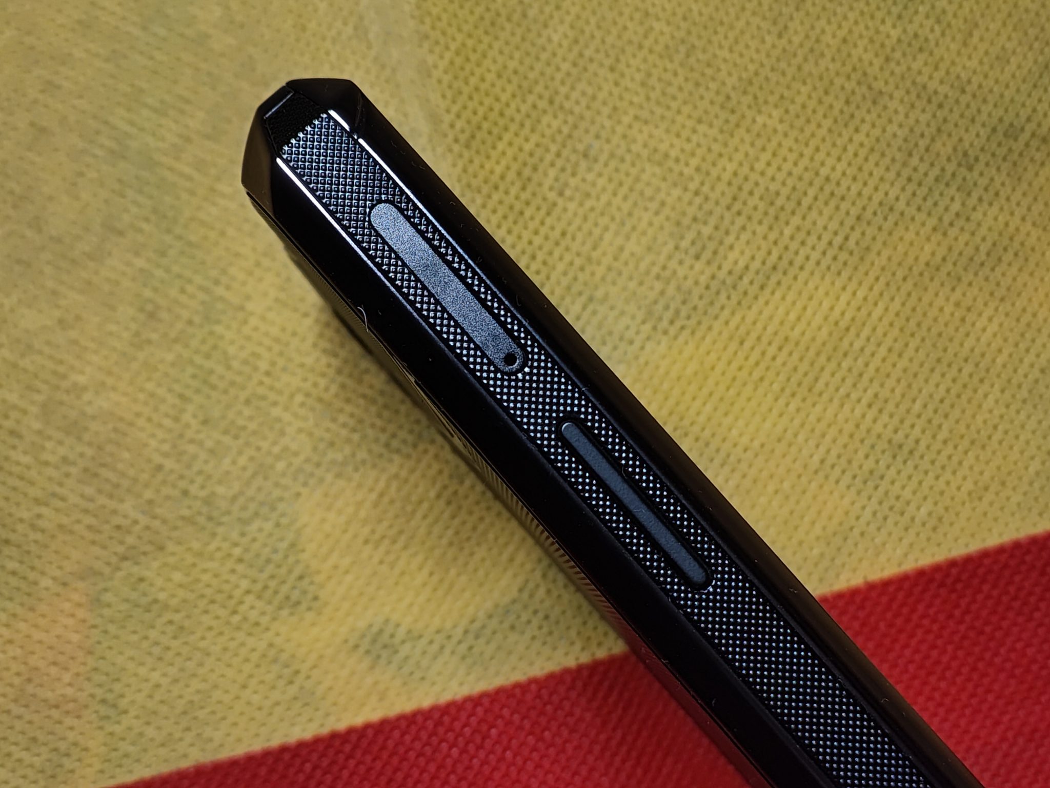 Cubot Pocket Review - Compact Smartphone with 4-inch Display