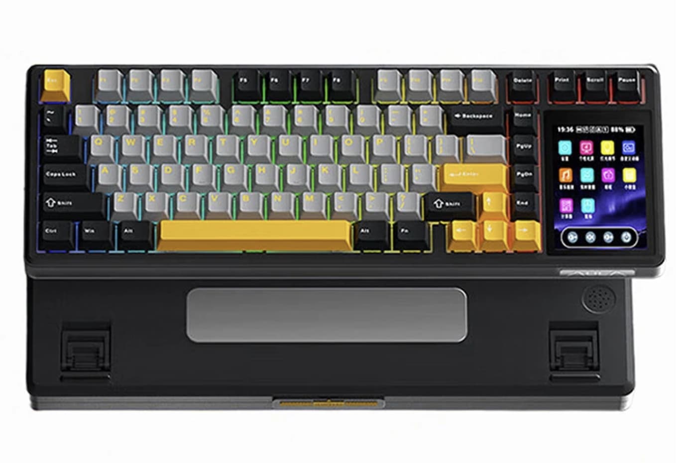 AULA L99 Review: A Gaming Keyboard That Puts a Touchscreen on Your Desk
